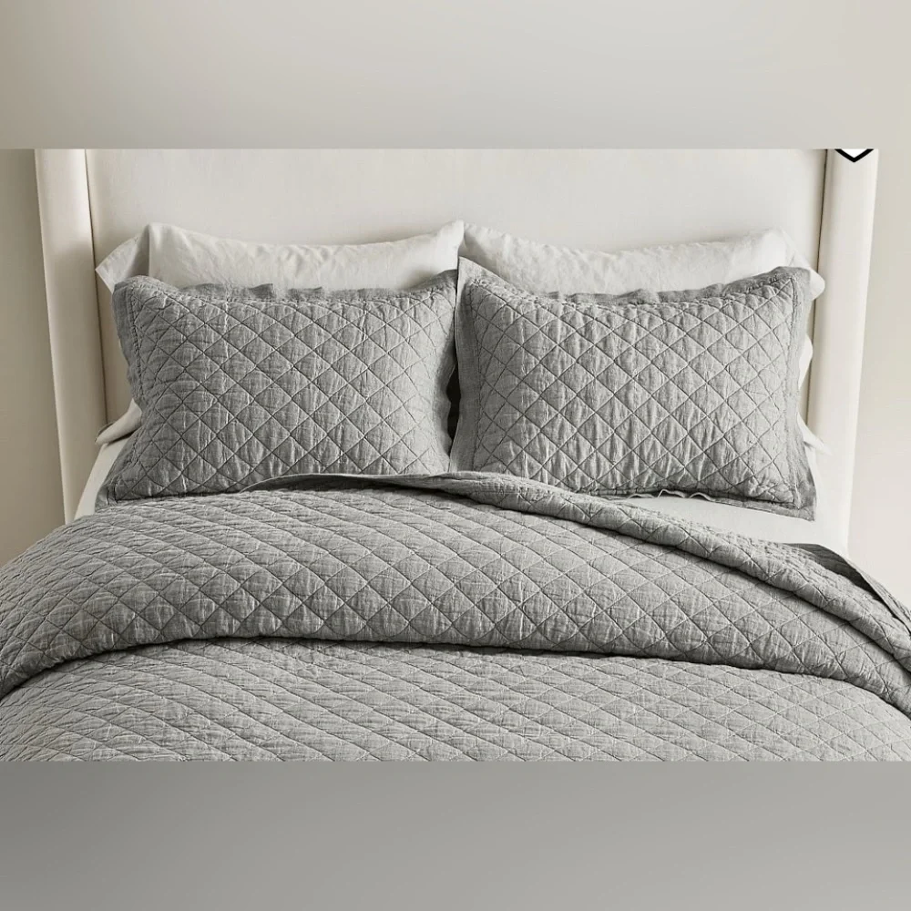 2x Pottery Barn Belgian flax linen diamond quilted king covers set of 2 gray